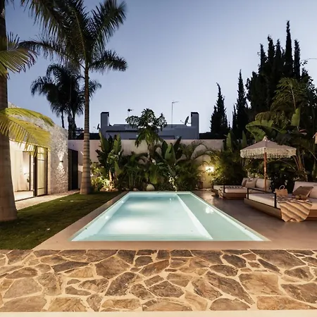 Matda Beachfront Puente - Villa Marbellac
