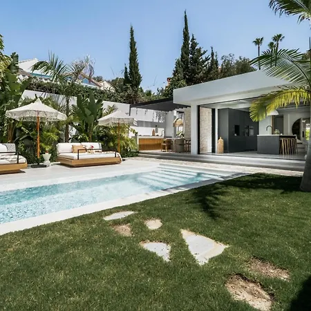 Villa Matda Beachfront Puente -