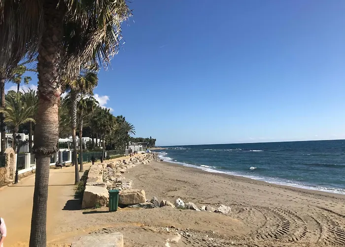 Villa Matda Beachfront Puente - Marbella