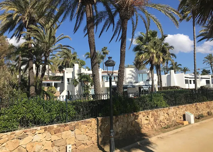 Matda Beachfront Puente - Marbella